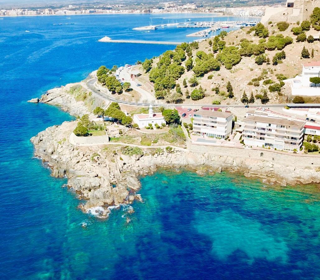 Magnifique Appartement En Front De Mer, Caneylles Roses Bagian luar foto