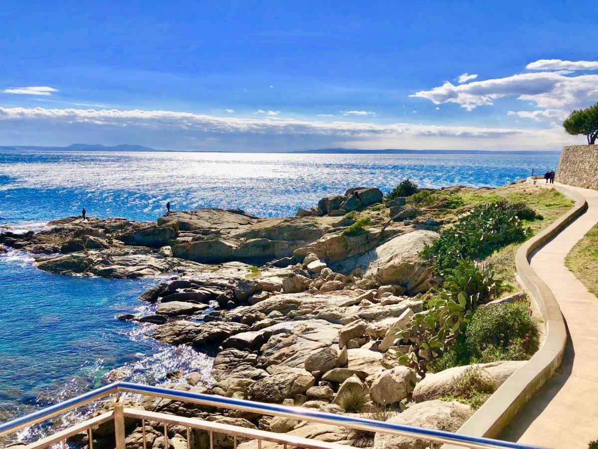 Magnifique Appartement En Front De Mer, Caneylles Roses Bagian luar foto