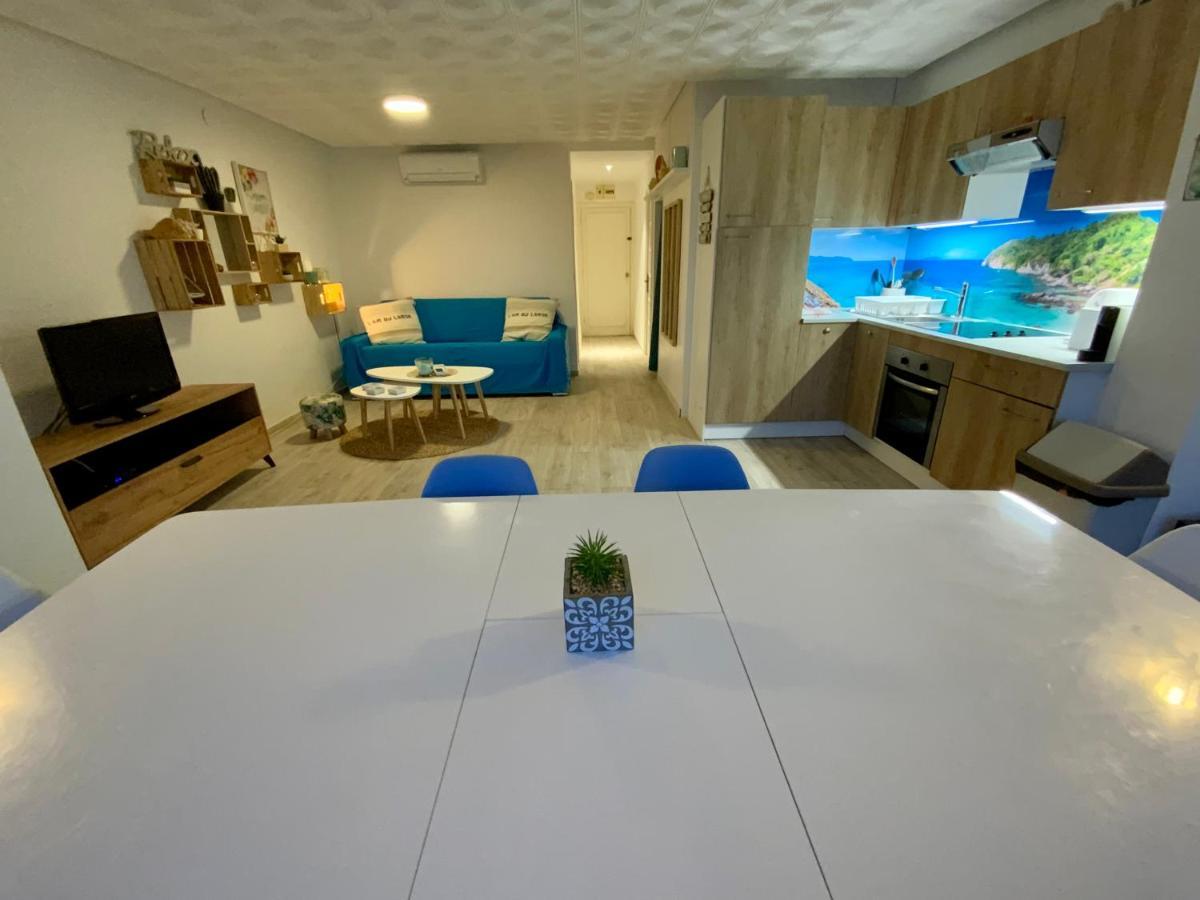Magnifique Appartement En Front De Mer, Caneylles Roses Bagian luar foto
