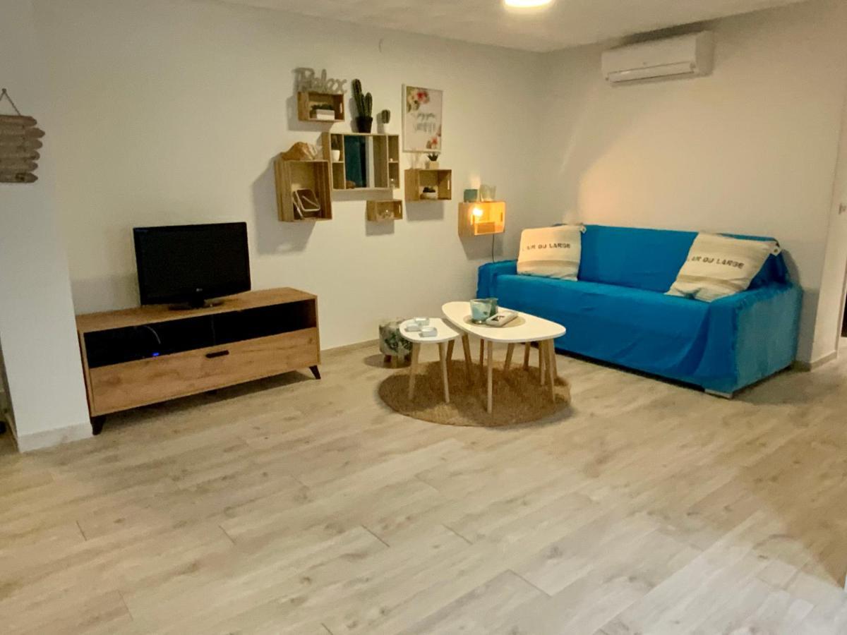 Magnifique Appartement En Front De Mer, Caneylles Roses Bagian luar foto