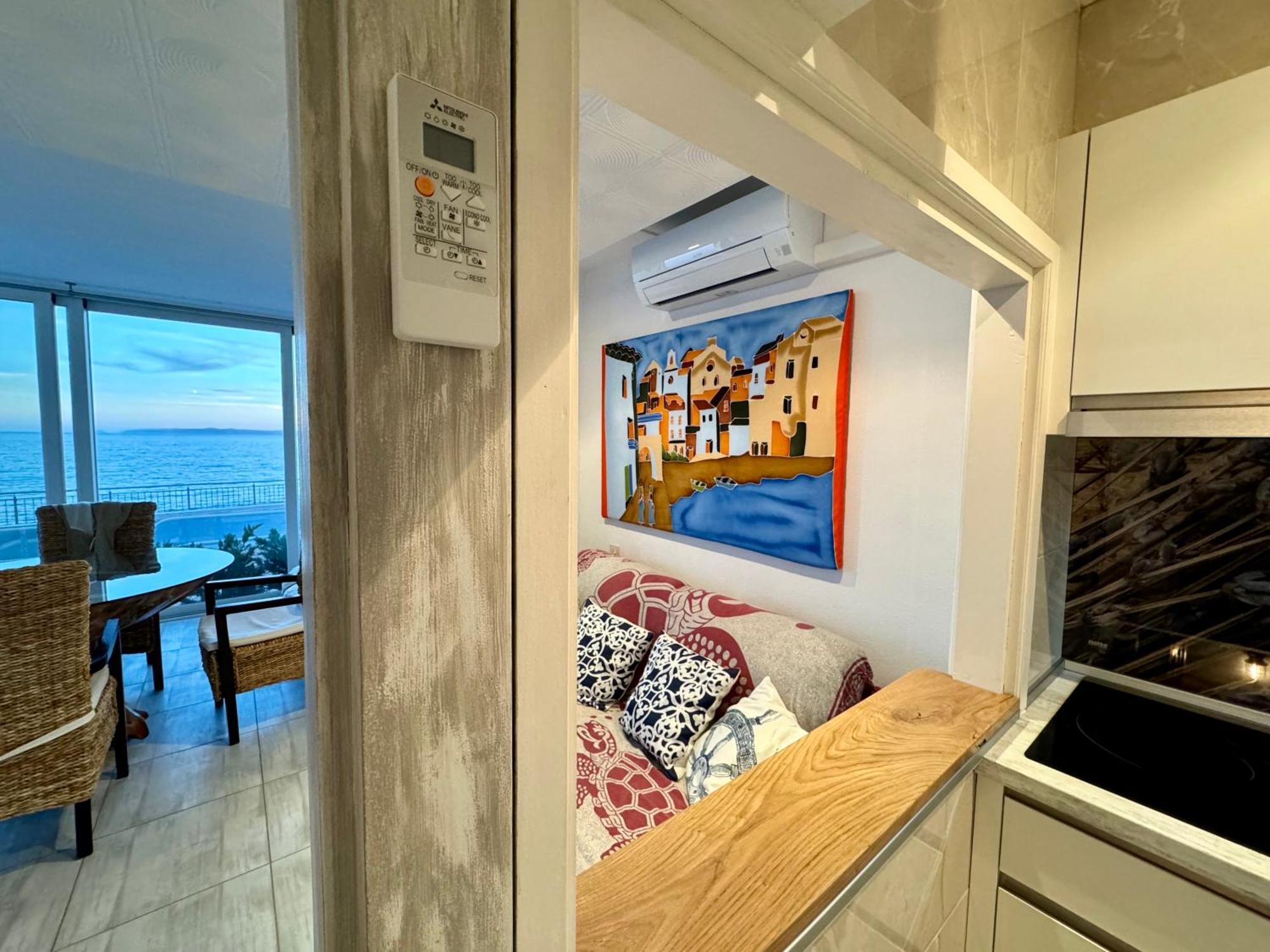 Magnifique Appartement En Front De Mer, Caneylles Roses Bagian luar foto