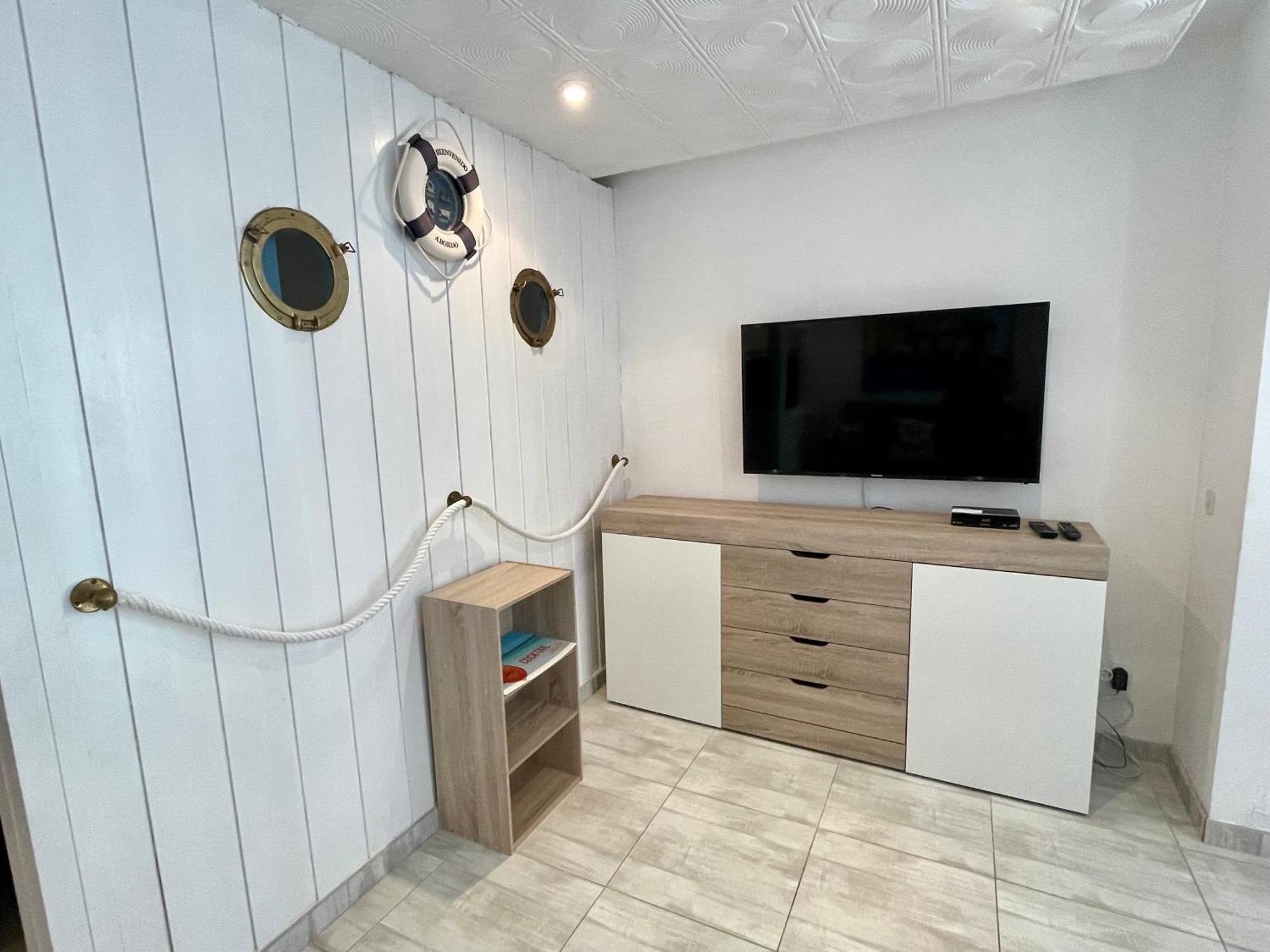 Magnifique Appartement En Front De Mer, Caneylles Roses Bagian luar foto