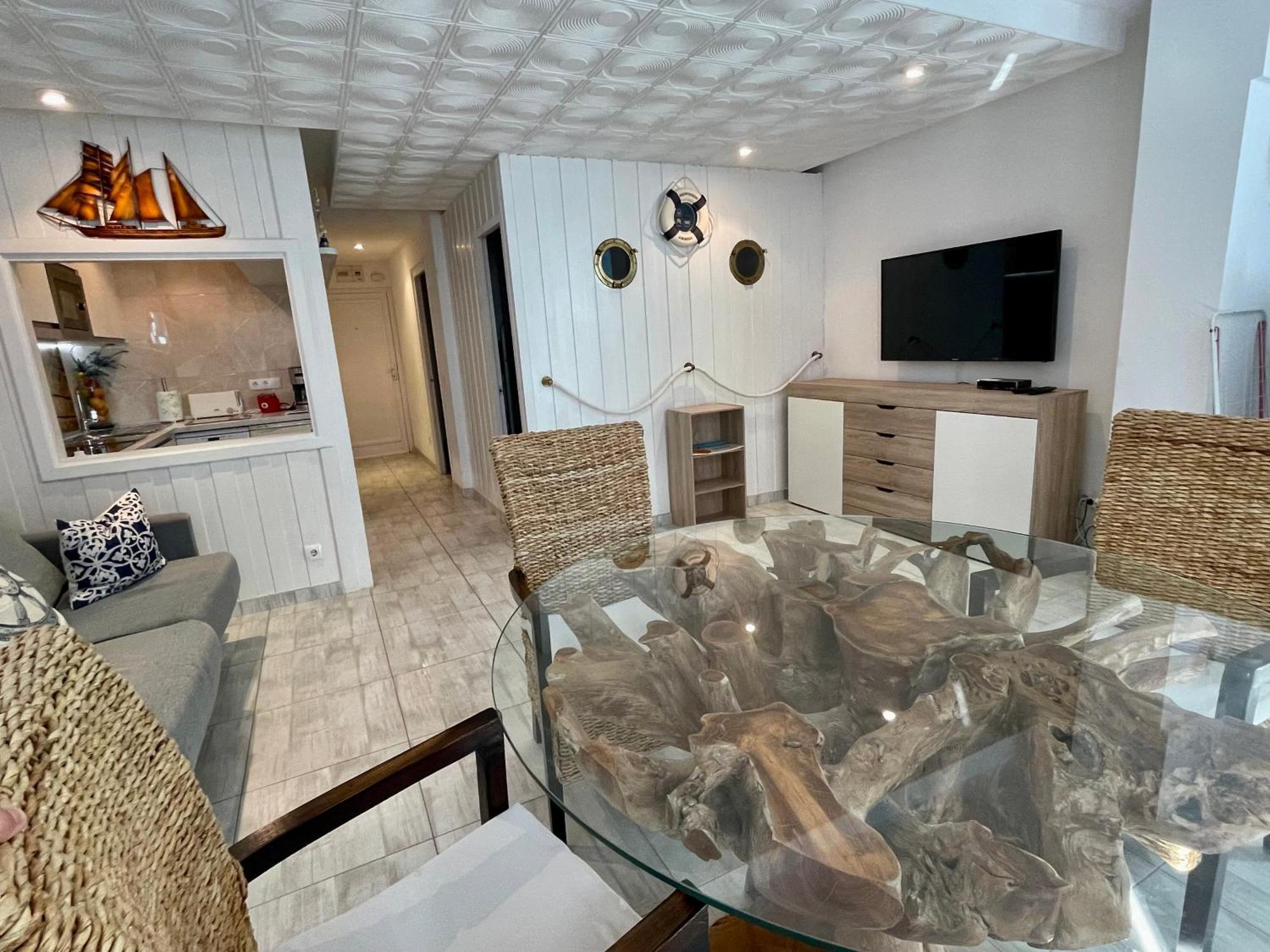 Magnifique Appartement En Front De Mer, Caneylles Roses Bagian luar foto