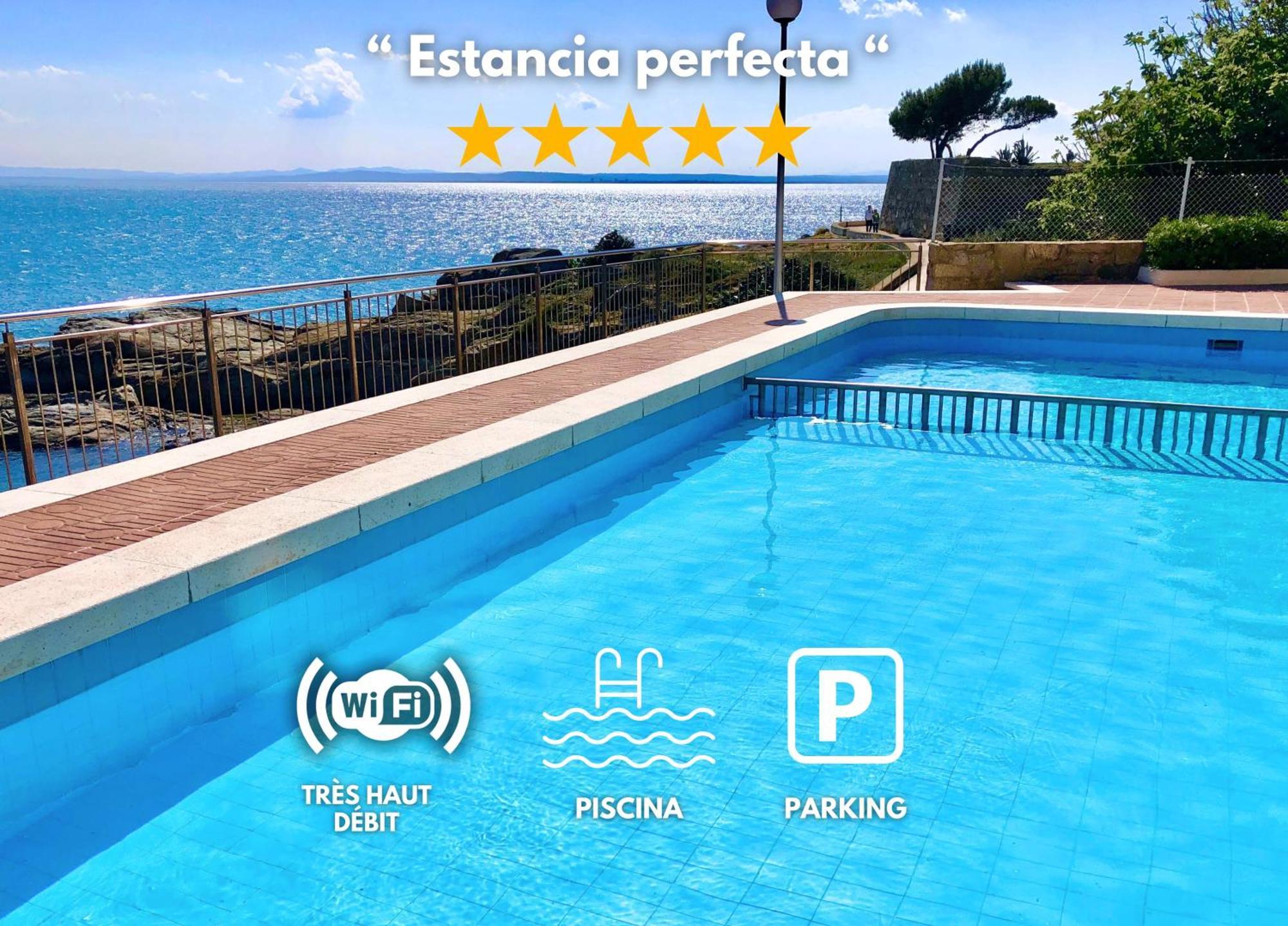 Magnifique Appartement En Front De Mer, Caneylles Roses Bagian luar foto
